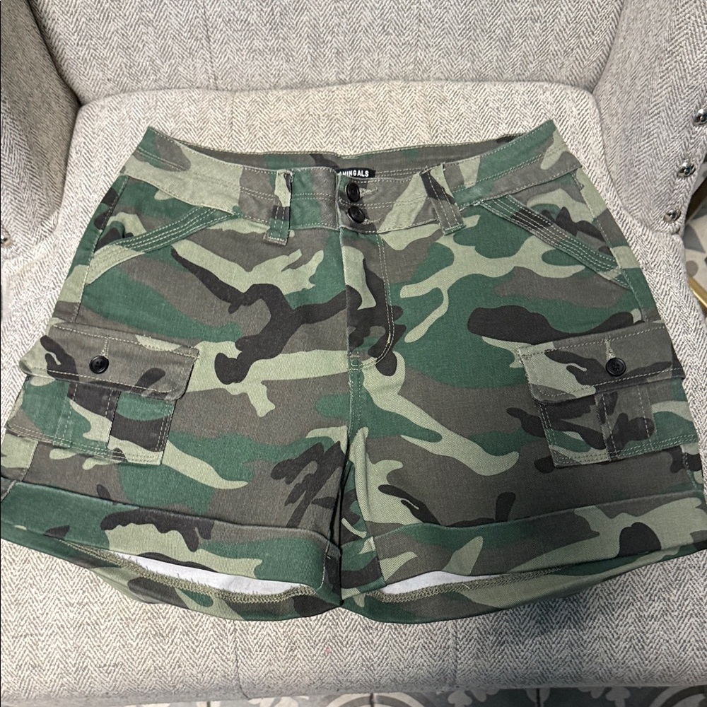 Green Camouflage Women's Cargo Shorts